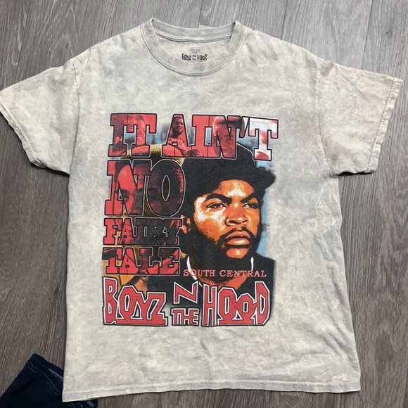 Graphic Tee Shirt Bundle - Picture 4 of 4